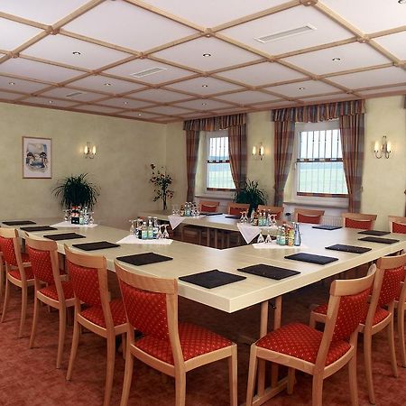 Hotel Gasthof Am Forsthof Edelsfeld Bagian luar foto