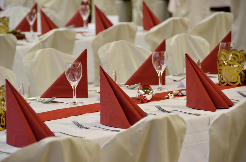 Hotel Gasthof Am Forsthof Edelsfeld Bagian luar foto
